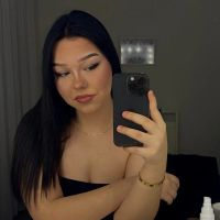 Nina profile picture