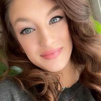 Emily profile picture