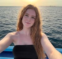 Lola Furnell profile picture