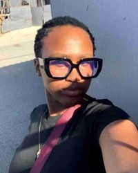 Sibulele Godo profile picture
