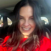 Holly Bennett profile picture