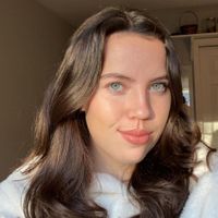 Angela Van Pelt profile picture