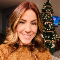 Krystal  Howe profile picture