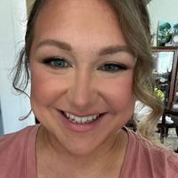 Nicole Wezenski profile picture