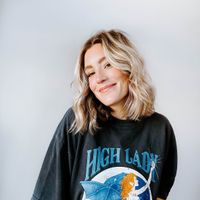 logan's library profile picture
