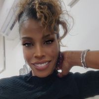 Gwen Karro profile picture