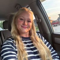 Emily Love profile picture