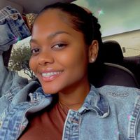 Deandra Bhoorasingh profile picture
