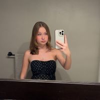 Keeley Shaye profile picture