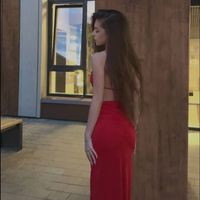 Lauren Neth🛍 profile picture