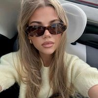 Dina Lores profile picture