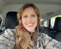 Erin Robertson profile picture