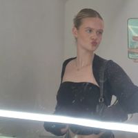 beth cole profile picture