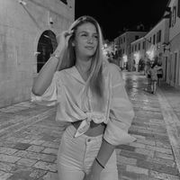 👱🏼‍♀️✨ profile picture