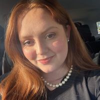 Chloe Walls profile picture