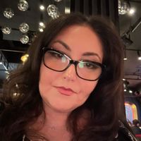 Julia G profile picture