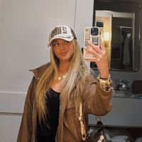 Julia Rock profile picture