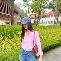 Angela W profile picture
