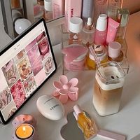 Angela W profile picture