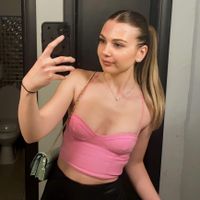 Jelence profile picture