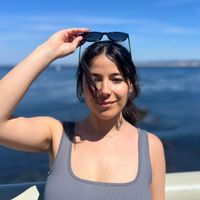 Mira Dova profile picture