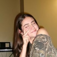 Laura Call Gomez profile picture