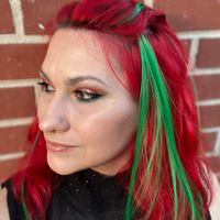 Holly Roberts profile picture