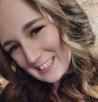 Sarah Larson profile picture