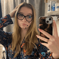 Angela profile picture