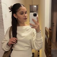 Leahleeq profile picture