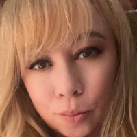 Yolie R profile picture