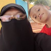 Sri Lestari profile picture