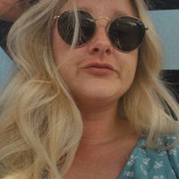 alexandra black profile picture