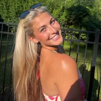 Claire Livingston profile picture