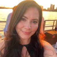 Ashley Pflug profile picture