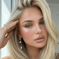 Lola Hart profile picture