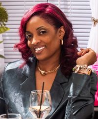 Maxine H profile picture