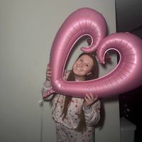 Izzy DeBot profile picture