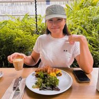 Sharon profile picture