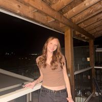 Anna Washburn profile picture