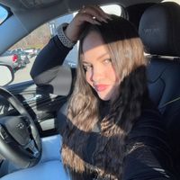 Leonela Salinas profile picture