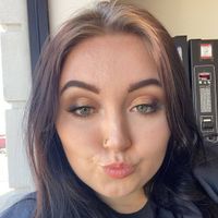 Emily profile picture