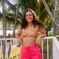 stephanie | romanticizing life + travel profile picture