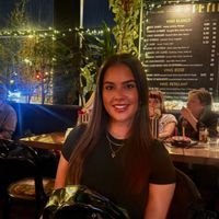 Lucy Holden profile picture