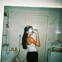 Lily profile picture