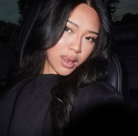 meleina le profile picture
