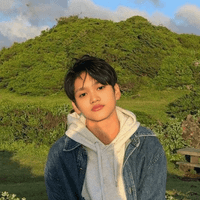 derry naufal profile picture