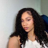 Shennel chin profile picture