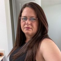 Stephanie Thayer profile picture