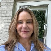 Jennifer Edwards profile picture